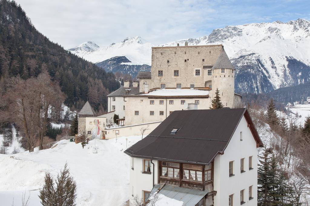 Hotel Neue Burg Nauders Eksteriør bilde